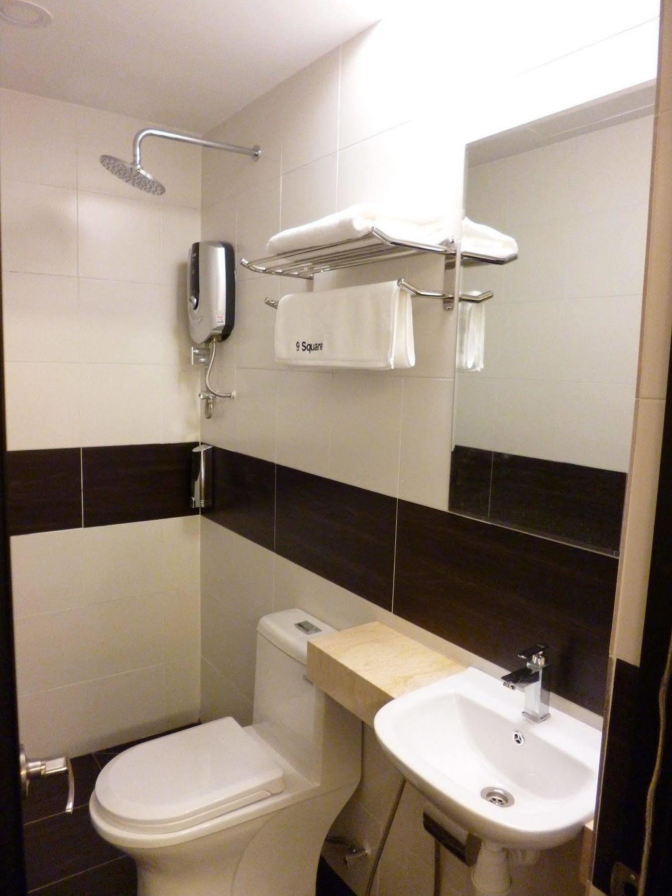 9 Square Hotel - Bangi Exteriör bild