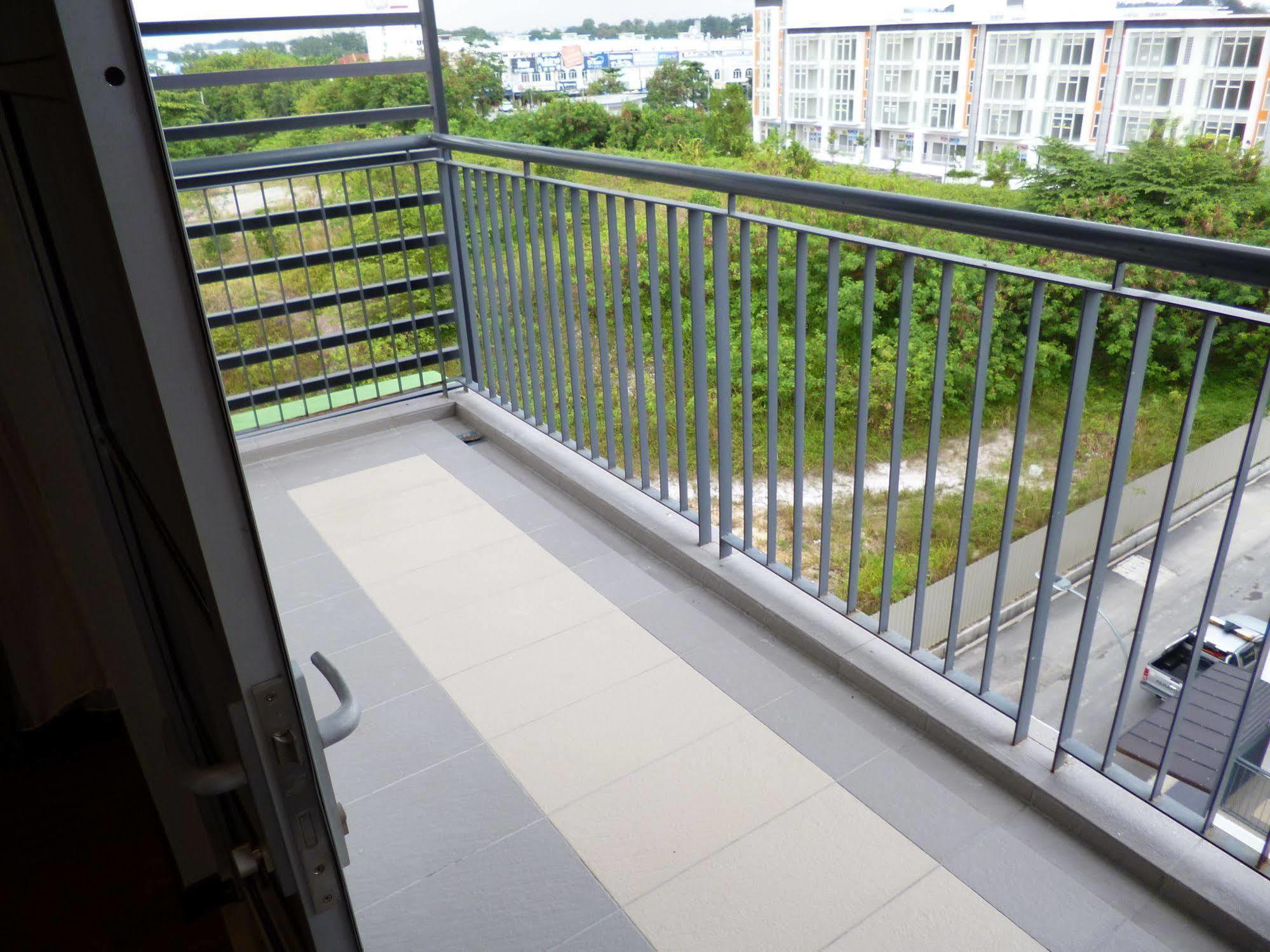 9 Square Hotel - Bangi Exteriör bild